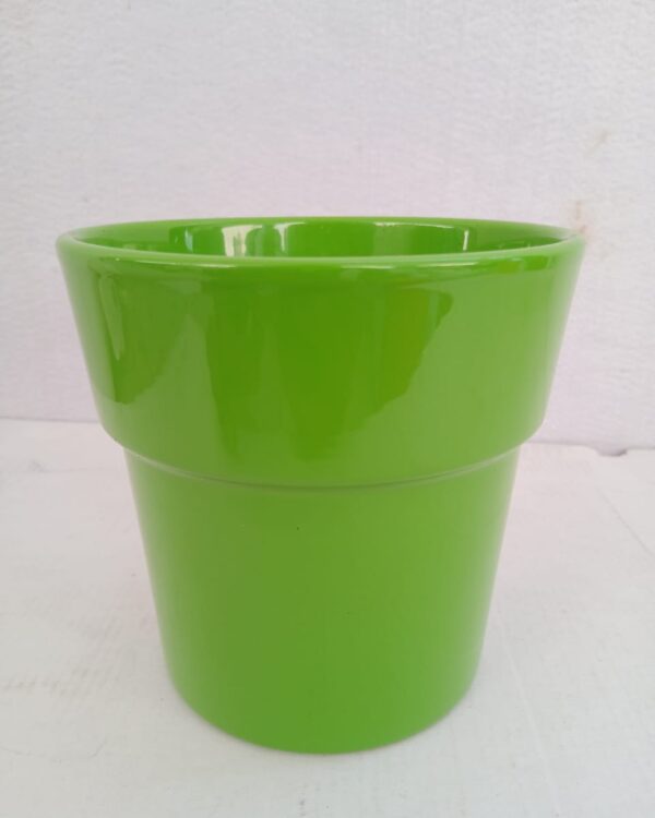 Ceramic pot